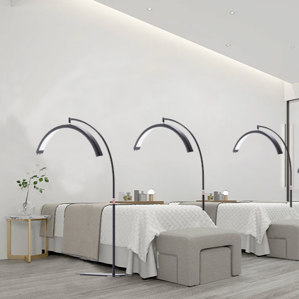 seming half moon light per il salone delle ciglia