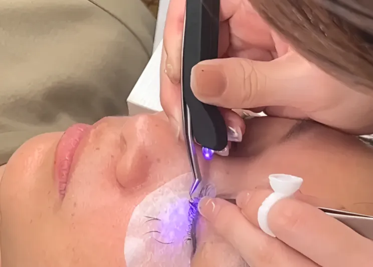 Lash Mapping Light
