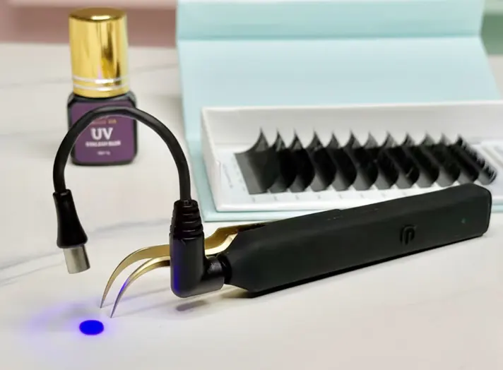 UV lash salon adoption